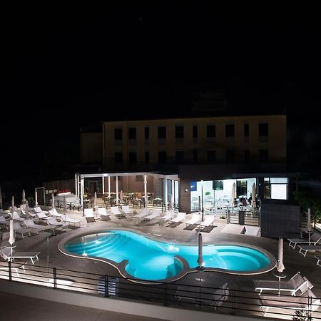 Hotel Ristorante Dante ตอร์จาโน ภายนอก รูปภาพ