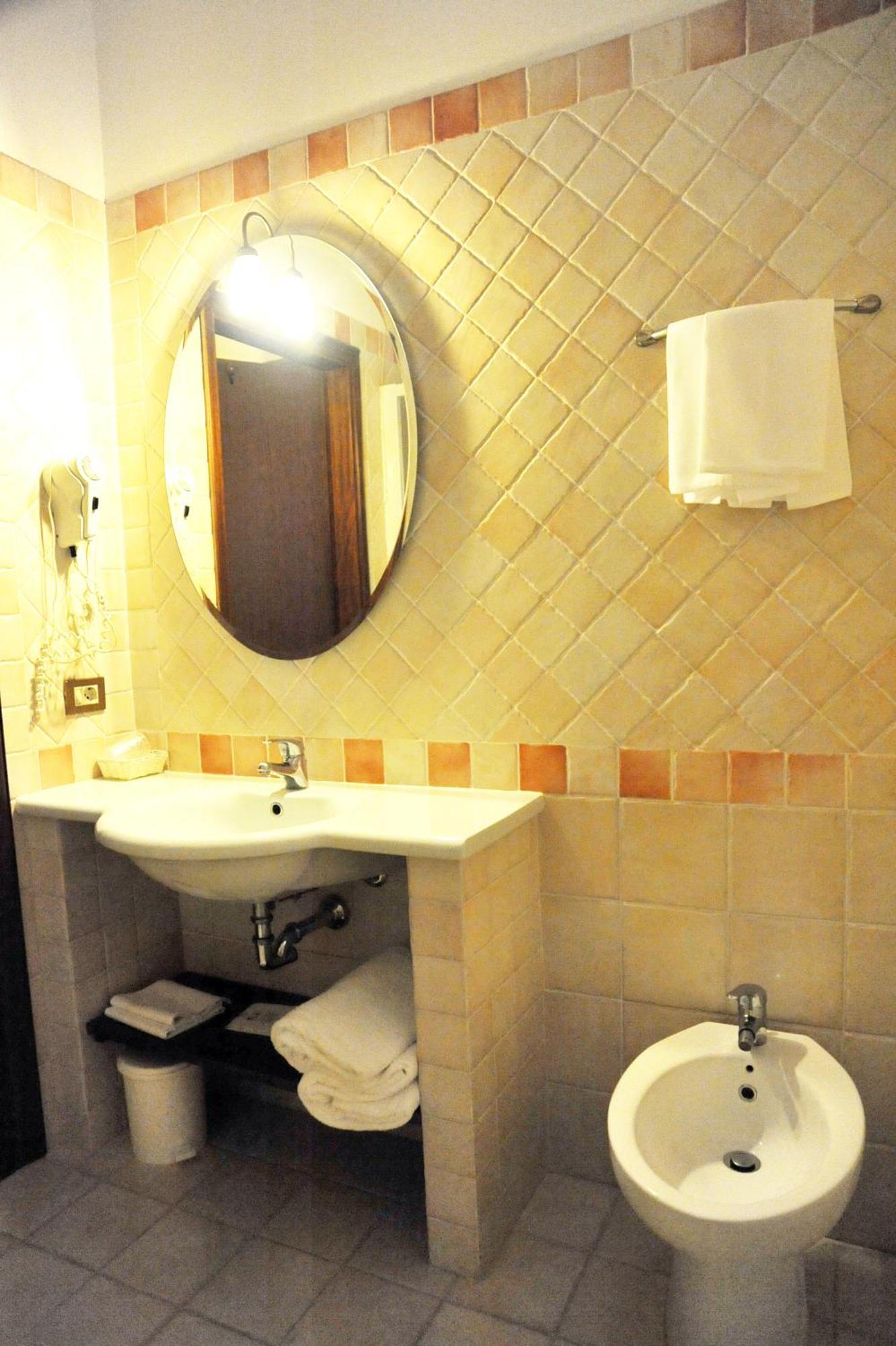 Hotel Ristorante Dante ตอร์จาโน ห้อง รูปภาพ
