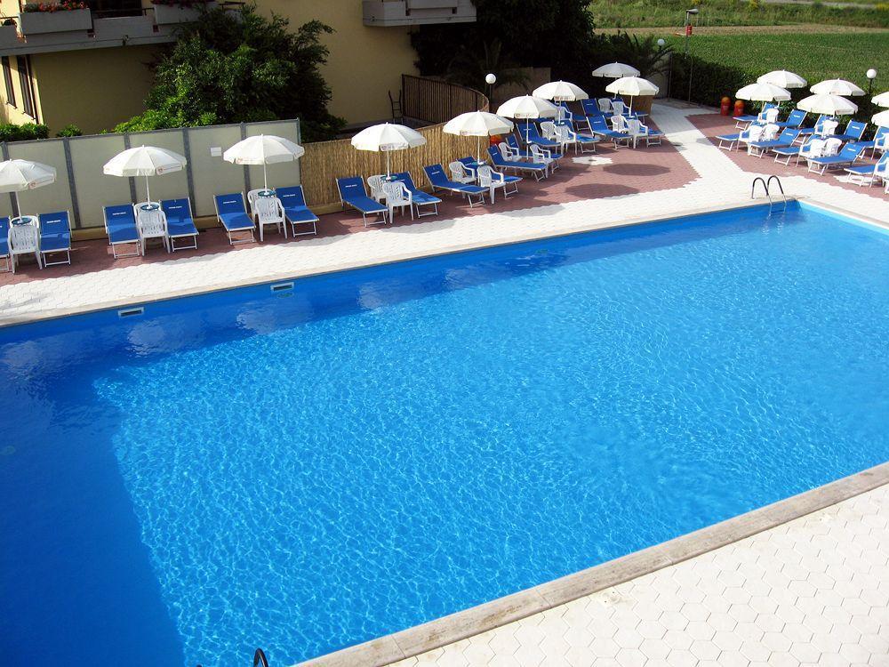Hotel Ristorante Dante ตอร์จาโน ภายนอก รูปภาพ