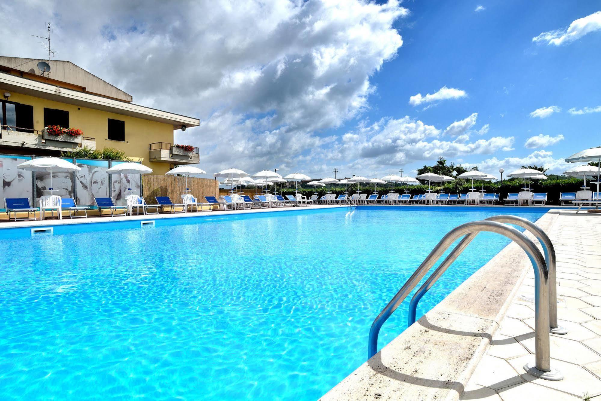 Hotel Ristorante Dante ตอร์จาโน ภายนอก รูปภาพ